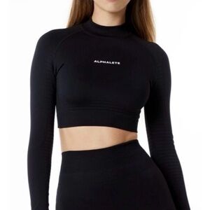 Alphalete Black Long Sleeve Crop Top